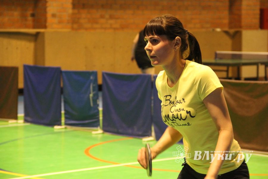 В Великих Луках прошёл чемпионат по настольному теннису