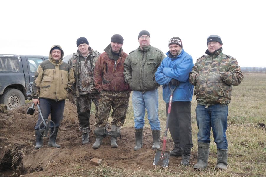 Поисковики подняли 15 солдат РККА в Локнянском районе (ФОТО)