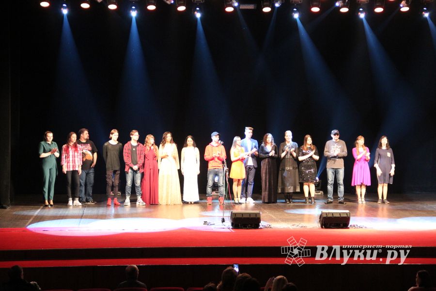 В Великих Луках состоялся финальный концерт медиа проекта «Новые Голоса на Новом Радио» (ФОТО)