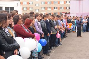  ВГСХА встретила первокурсников пирогами (ФОТО)