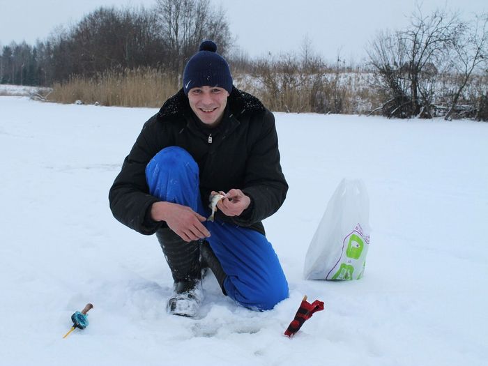 На Пореченском озере прошел Чемпионат города Великие Луки по ловле рыбы на блесну со льда (ФОТО)