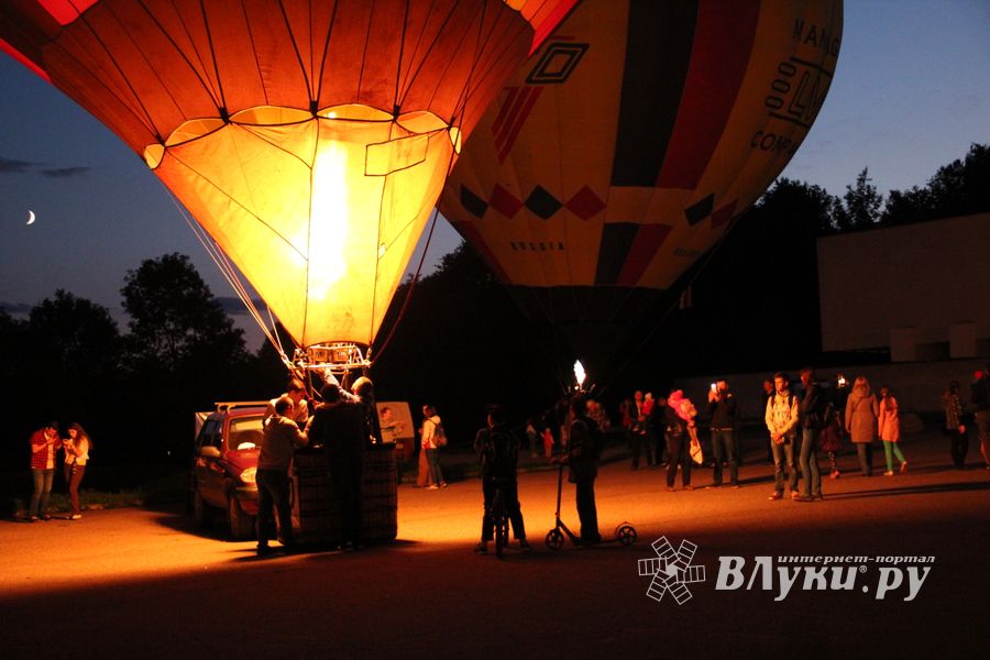 День города: концерт, аэростаты и салют (ФОТО)