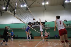 Женская команда «Спартак» стала обладателем Кубка города по волейболу (фото)