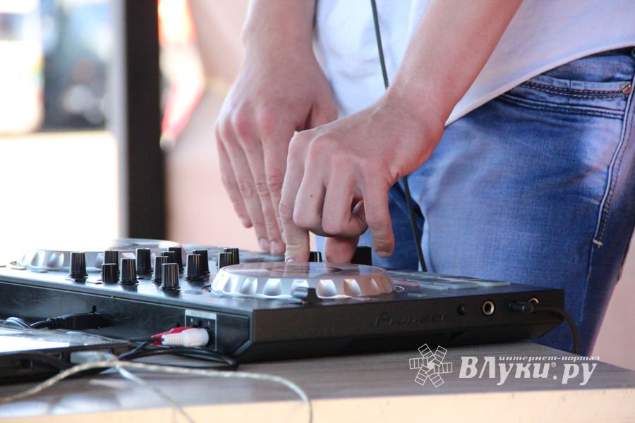 «ORIGINAL BBOYS CYPHERS» в Великих Луках (ФОТО+ВИДЕО)