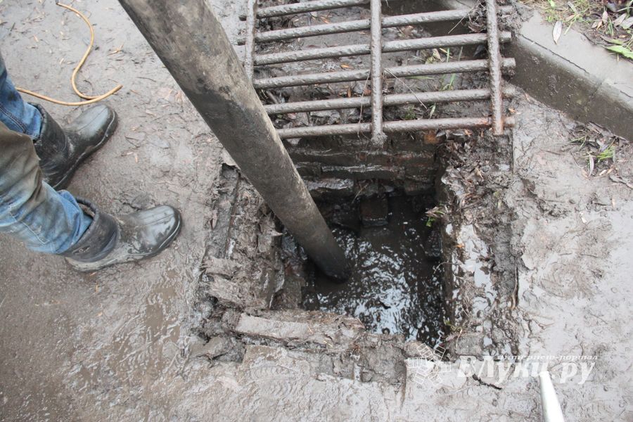 На пр. Гагарина временно затруднено движение (ФОТО)