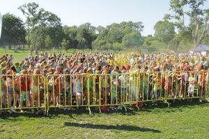 Яркие эмоции «ColorFest» в Великих Луках (ФОТО)