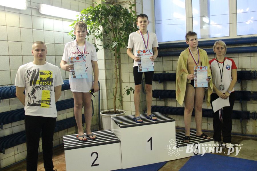 В Великих Луках прошло Первенство города по плаванию (фото)