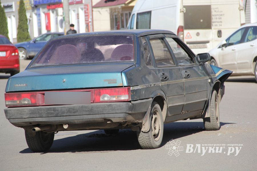 ДТП на Октябрьском (ФОТО)