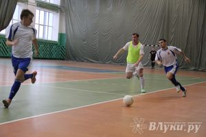 Команда «Статус-Пресс» стала чемпионом г. Великие Луки по мини-футболу (фото)