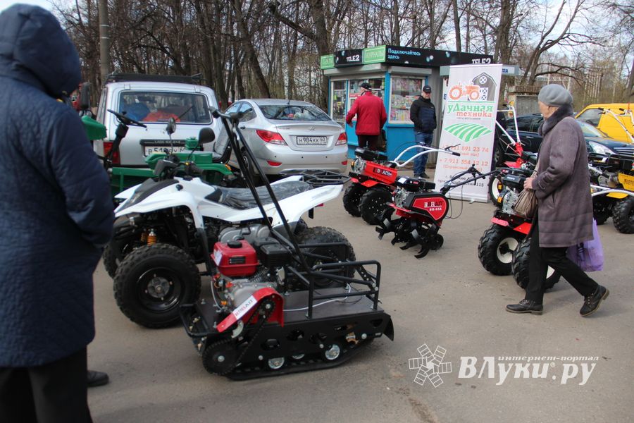 В Великих Луках прошла ярмарка «Весна - 2022» (ФОТО)