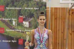 ​В Великих Луках прошли соревнования по художественной гимнастике (ФОТО)