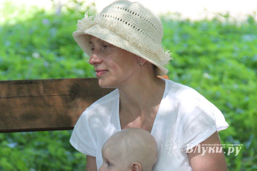 В городском парке Великих Лук прошёл День мороженого