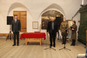 В Приказной палате вручили копии наградных документов родственникам участников Великой Отечественной войны (фото)