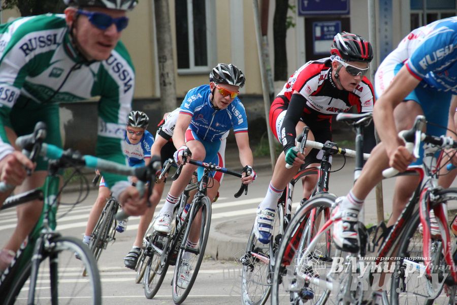 Гонка-критериум по велосипедному спорту