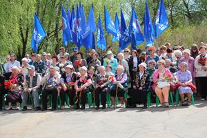 В Великих Луках прошел торжественный митинг в честь 9 мая (ФОТО)