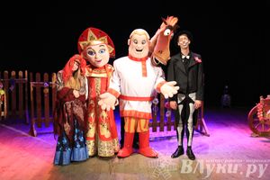 Состоялась премьера спектакля «Однажды в сказке...» (фото)