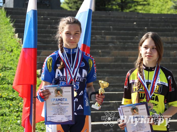 В Великих Луках чествовали лучших велосипедистов (ФОТО)