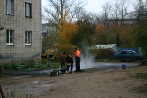 Глава администрации проследил за ходом ремонта дворовых территорий