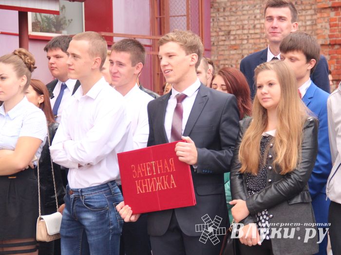 ВГСХА встретила первокурсников пирогами (ФОТО)