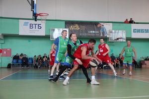 Великолучане — серебряные призеры межрегионального турнира ветеранов баскетбола (ФОТО)