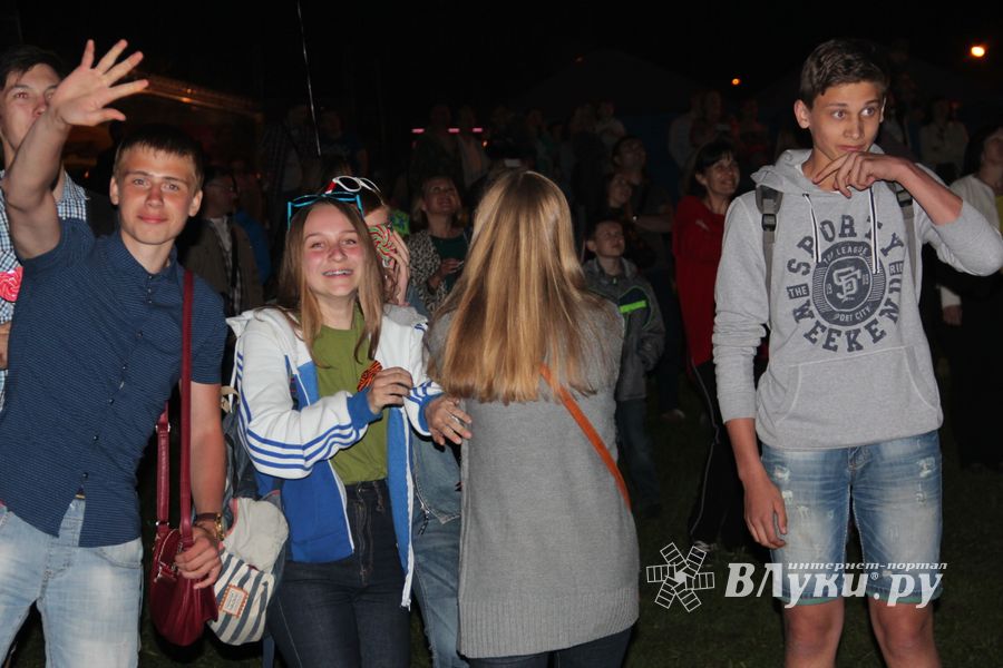 Салют в Великих Луках (ФОТО)