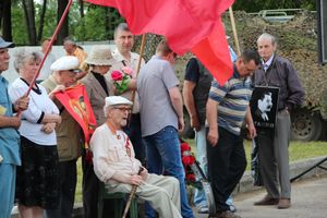 В Великих Луках проходит День памяти и скорби (ФОТО)