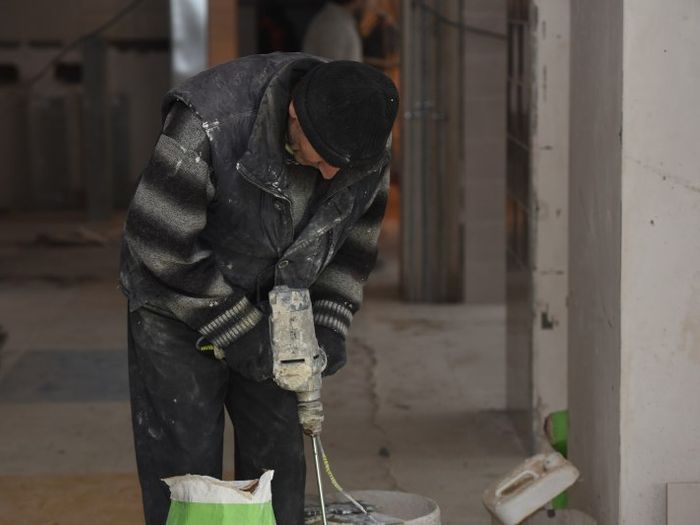 Основные виды строительных работ в школе №6 в Великих Луках завершены (ФОТО)