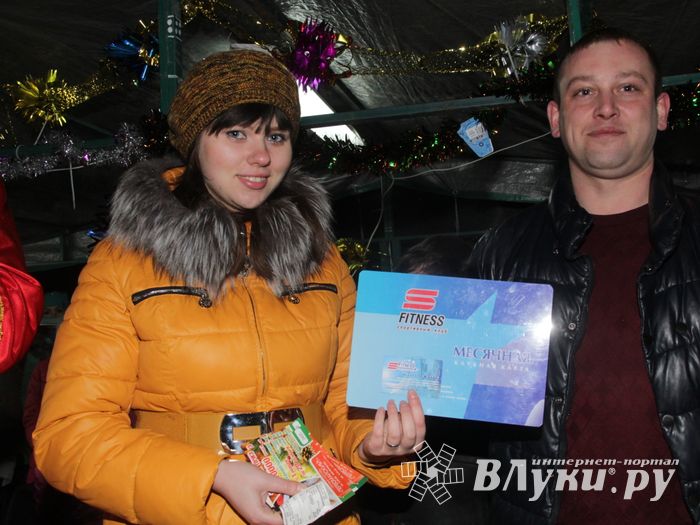 Великие Луки к встрече Нового года готовы (ФОТО)