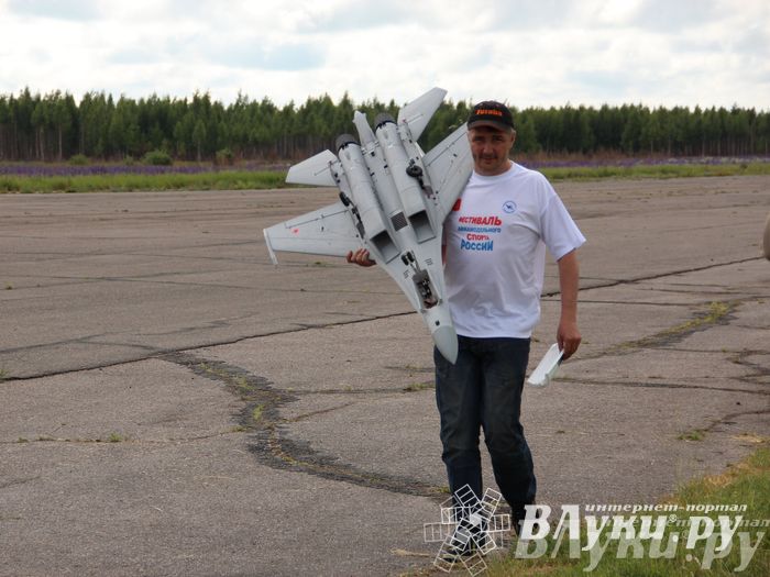 Фестиваль авиамодельного спорта России в Великих Луках