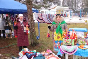 В Великих Луках сожгли Масленицу (фото)