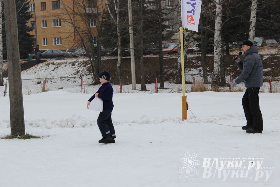 В Великих Луках состоялись проводы Широкой Масленицы — 2015 (фото)