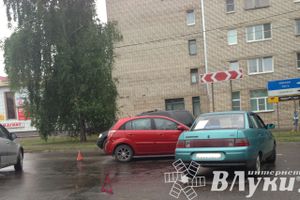 ДТП на проспекте Октябрьский (фото)