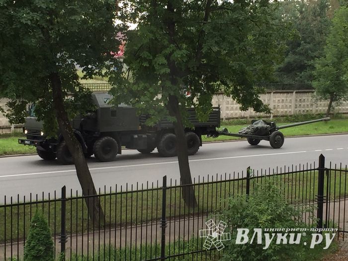 Пушки на проспекте Гагарина (ФОТО+ВИДЕО)