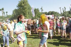 Яркие эмоции «ColorFest» в Великих Луках (ФОТО)