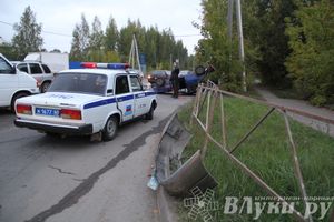 Утро понедельника — ДТП на улице 3-й Ударной Армии (фото)