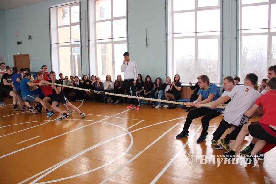 Конкурс «А ну-ка, парни!» прошёл в великолукской гимназии (фото)