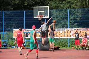 В Великих Луках прошли спортивные мероприятия, приуроченные ко Дню физкультурника (ФОТО)