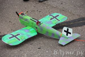 В Великих Луках прошли воздушные бои (фото)