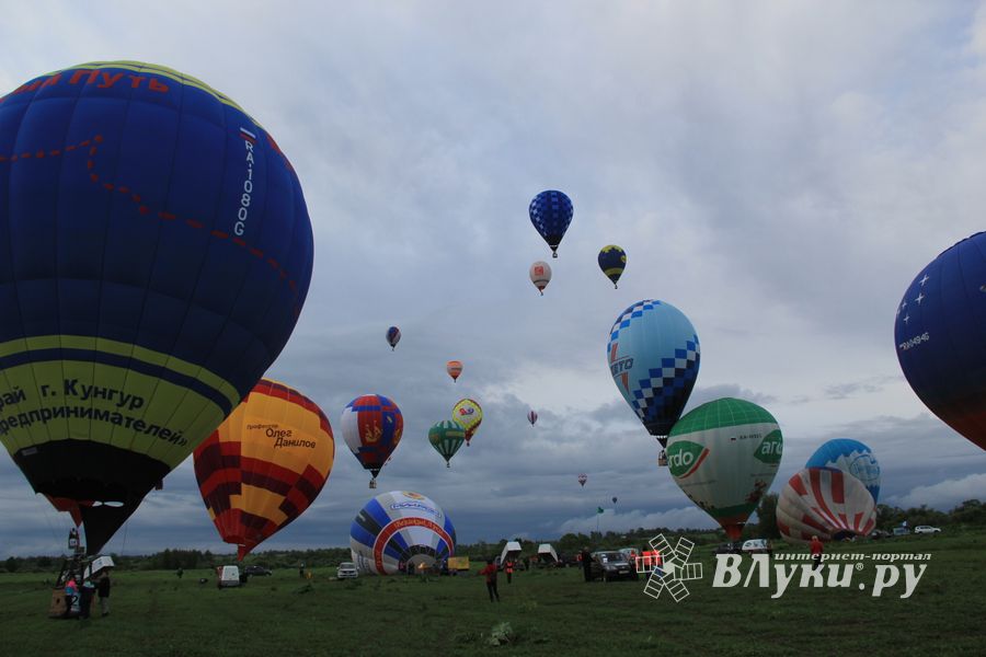 Спортивный полет над Великими Луками (ФОТО)