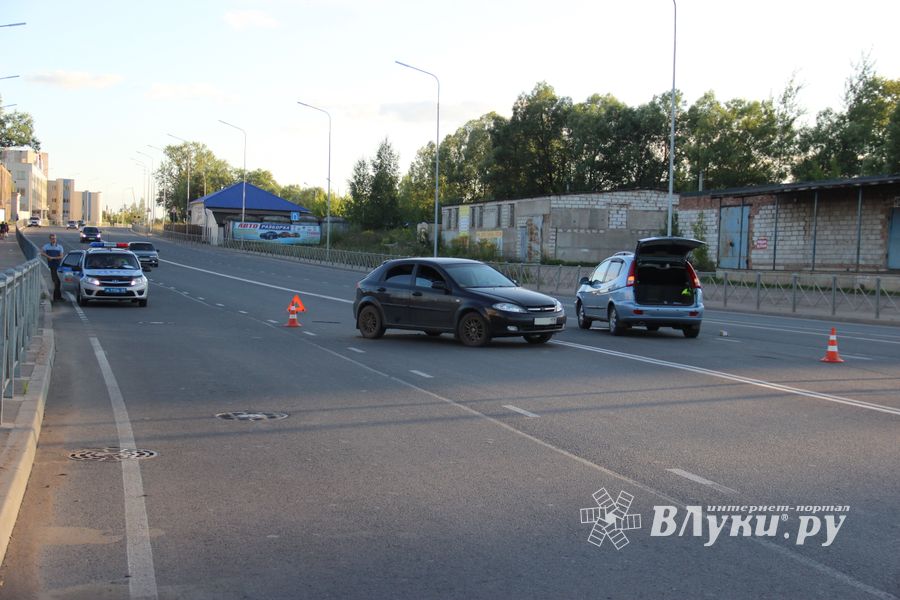 ДТП возле путепровода (ФОТО)