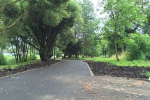 Сквер у автовокзала в Великих Луках обновился (ФОТО)