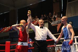 В Великих Луках состоялась матчевая встреча по боксу