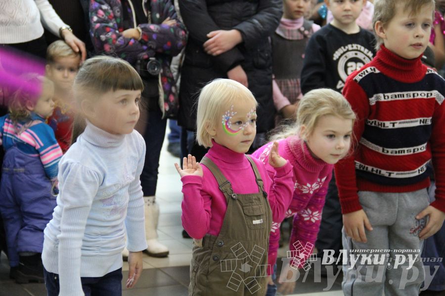 Ночь распродаж в ТЦ «Апельсин»