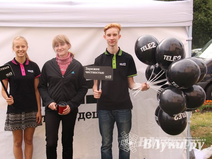 ​Tele2 поздравила великолучан с Днем рождения любимого города (фото)