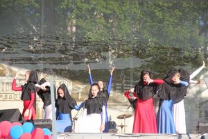 Праздничный салют в честь Дня Победы был дан в Великих Луках (ФОТО)