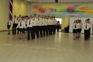 В Великих Луках состоялся кадетско-лицейский бал (ФОТО)