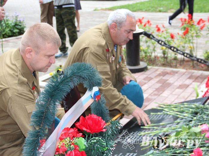 В Великих Луках начались мероприятия, посвященные Дню ВДВ (ФОТО)