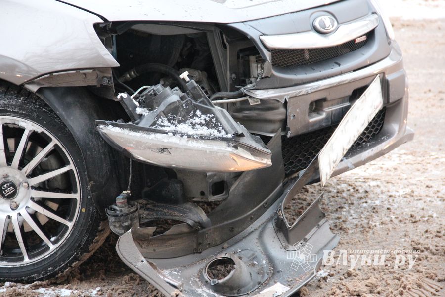 Очередное ДТП произошло в Великих Луках (ФОТО)