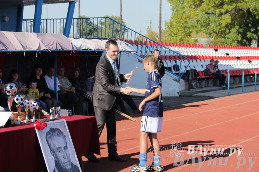 В Великих Луках завершился открытый турнир по футболу памяти М. Ф. Хренова (фото)