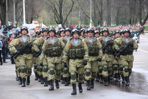 В Великих Луках прошел Парад Победы (ФОТО)